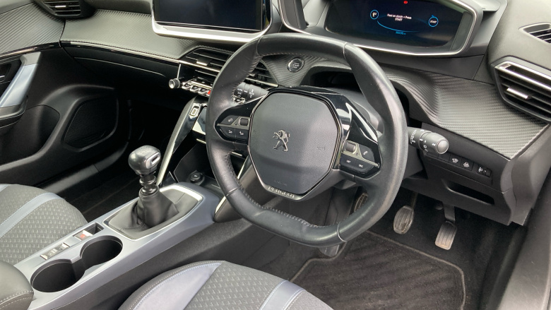 Peugeot 2008 1.2 PureTech Allure Premium 5dr Petrol Estate